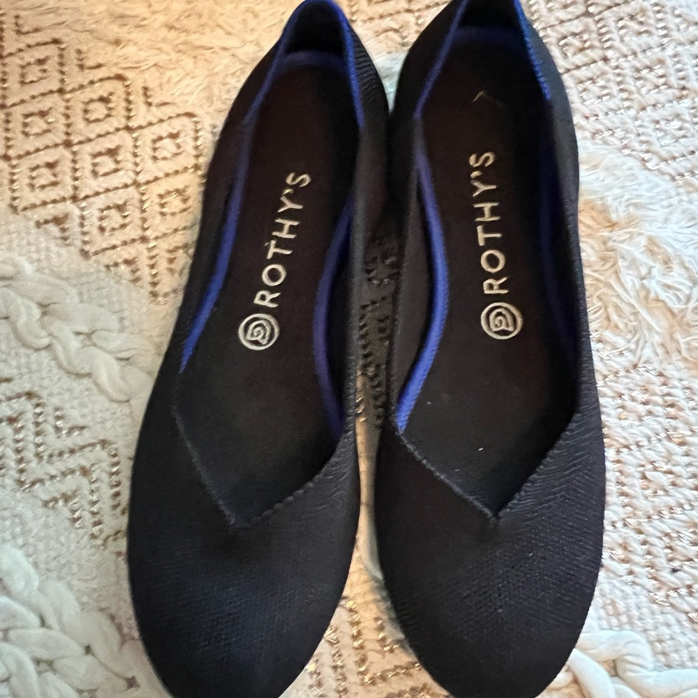 *SOLD* Rothy's Women's Black Flats
